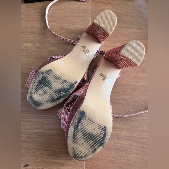 Lulus Lilisa pink bow heeled sandals - Picture 5 of 6